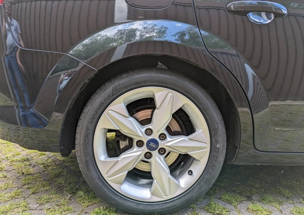 Ford Mondeo cena 33000 przebieg: 190000, rok produkcji 2011 z Kołobrzeg małe 704